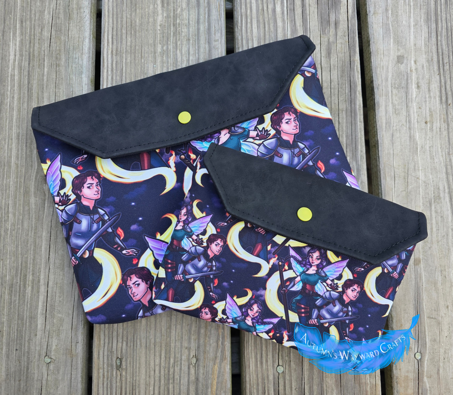 RTS *OFFICIALLY LICENSED* Smoke and Scar Book Bestie - Large